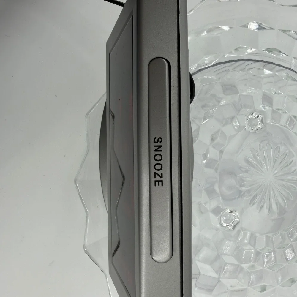 Advance Model 3112 Silver Dig\ital Alarm Clock Snooze Function ETL Listed‎